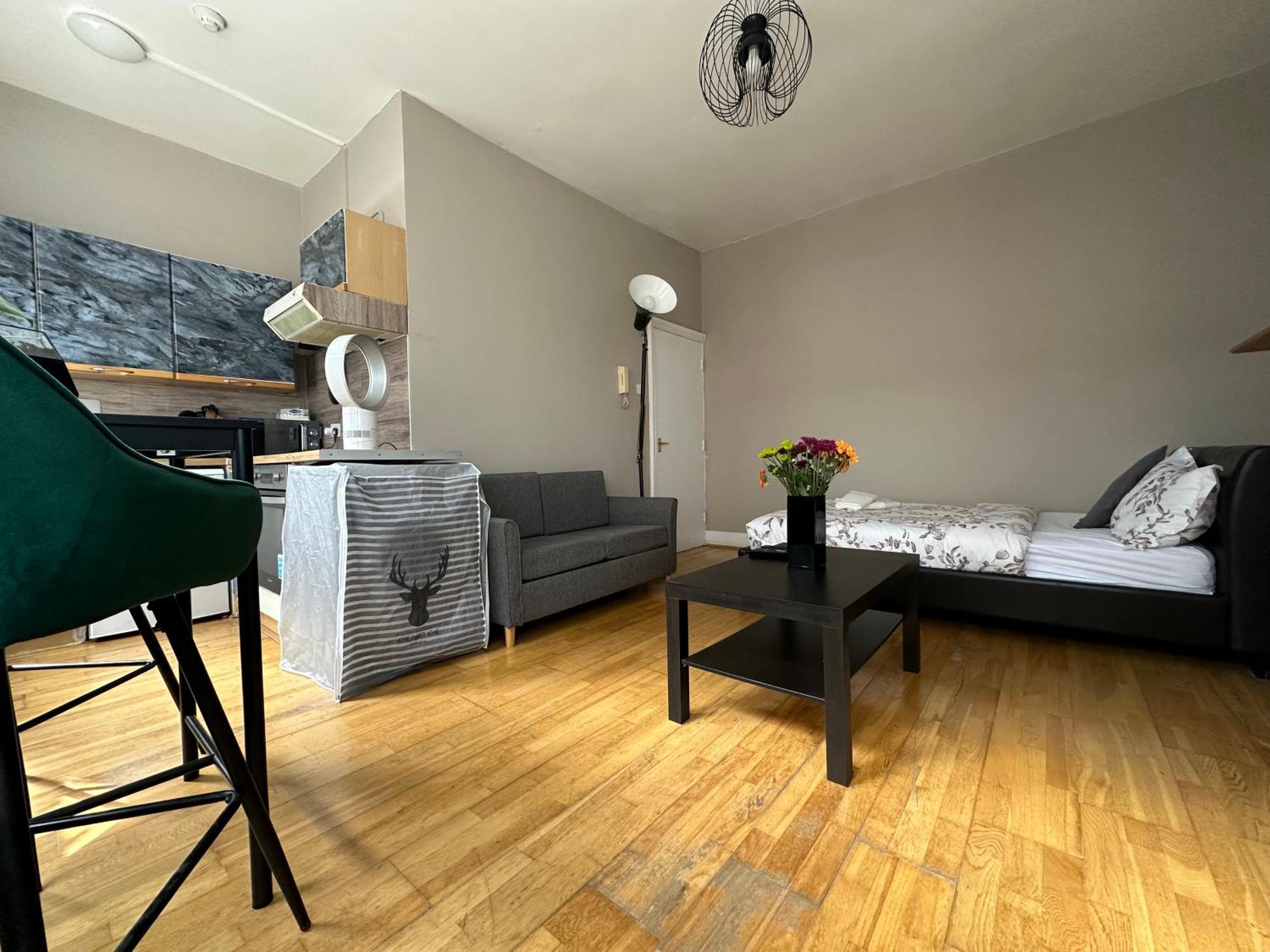 Stay Inn Studio'S Londra Exterior foto